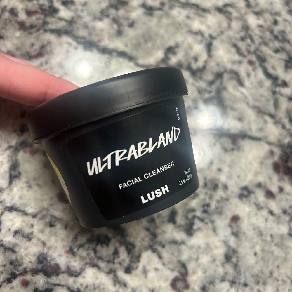 LUSH Ultrabland Face Wash
